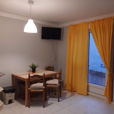 Apartamento Elena Centrico Con Wifi Cangas de Onis Bagian luar foto