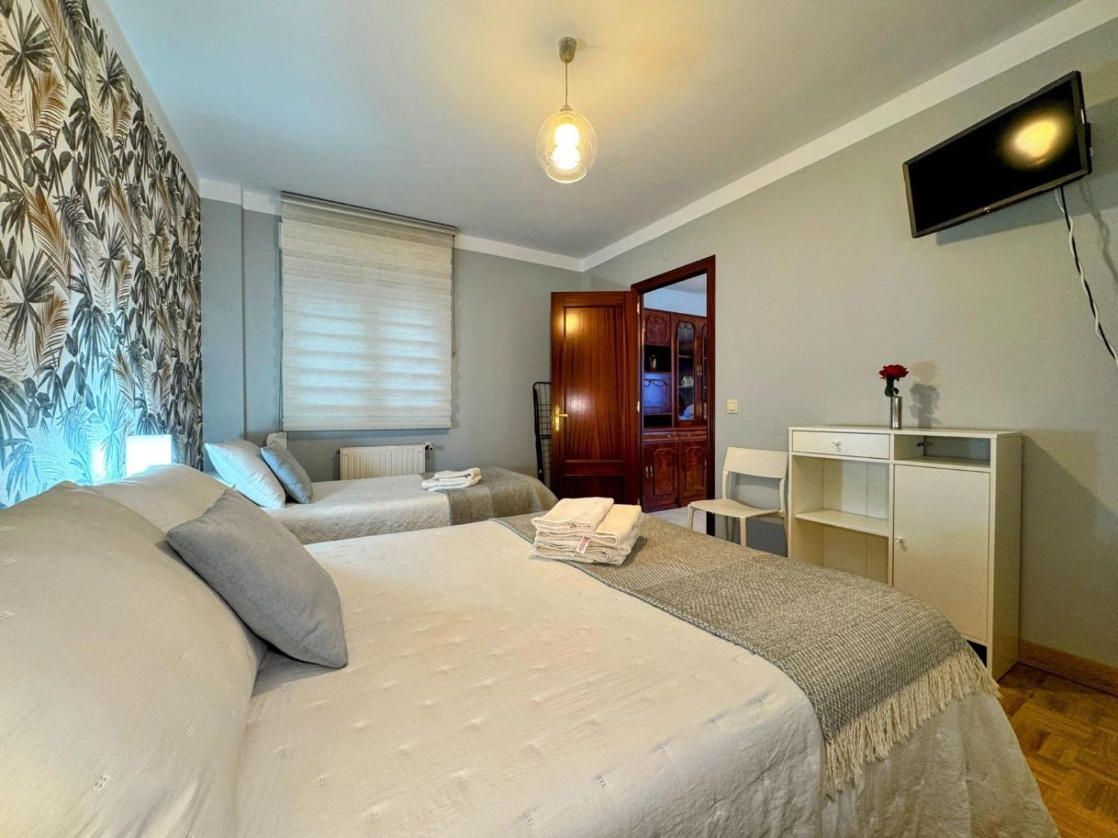Apartamento Elena Centrico Con Wifi Cangas de Onis Bagian luar foto